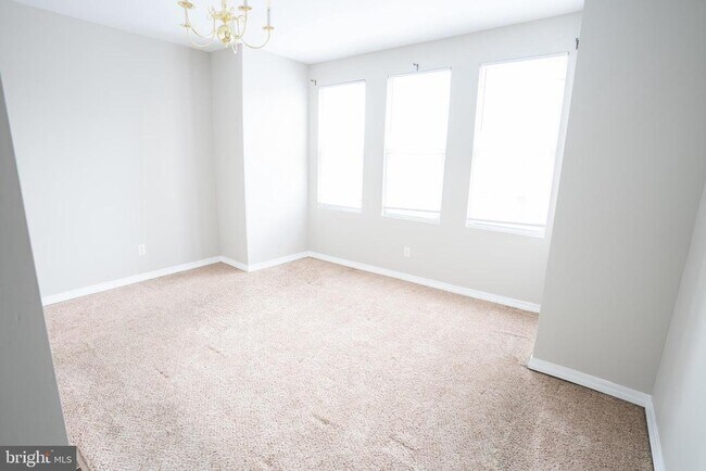 Building Photo - 1745 N 60th St