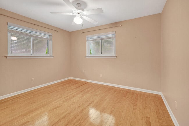 Building Photo - 368 Beacon St