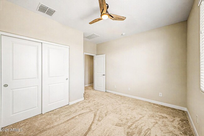 Building Photo - 10950 W Beatrice St