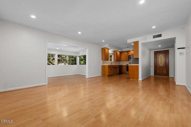 Building Photo - 385 Cliff Dr