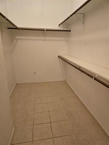 Building Photo - 606 Zollman Ct