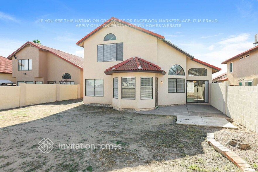 Building Photo - 938 E Rockwell Dr