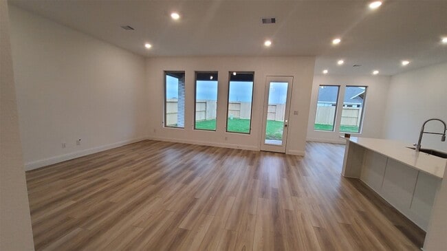 Building Photo - 30607 Bahia Oak Bnd