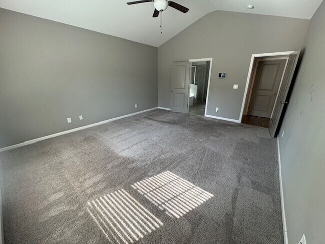 Building Photo - 261 Fenwick Farms Dr