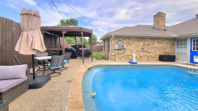 Building Photo - 6301 Lotus Dr