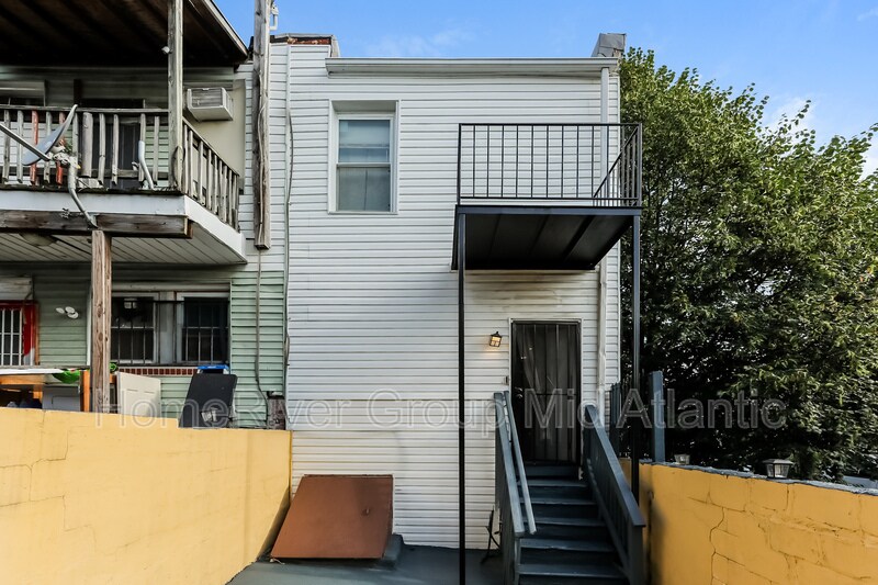 Building Photo - 2609 Jefferson St