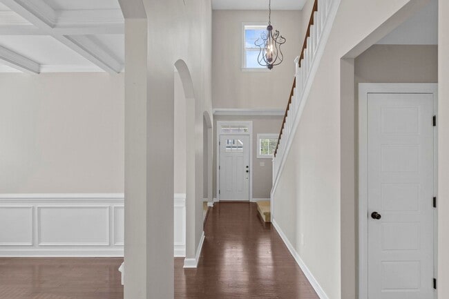 Building Photo - 4 Bedroom in Mimosa Bay with BOAT ACCESS!