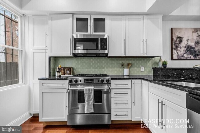 Building Photo - 1608 4th St NW