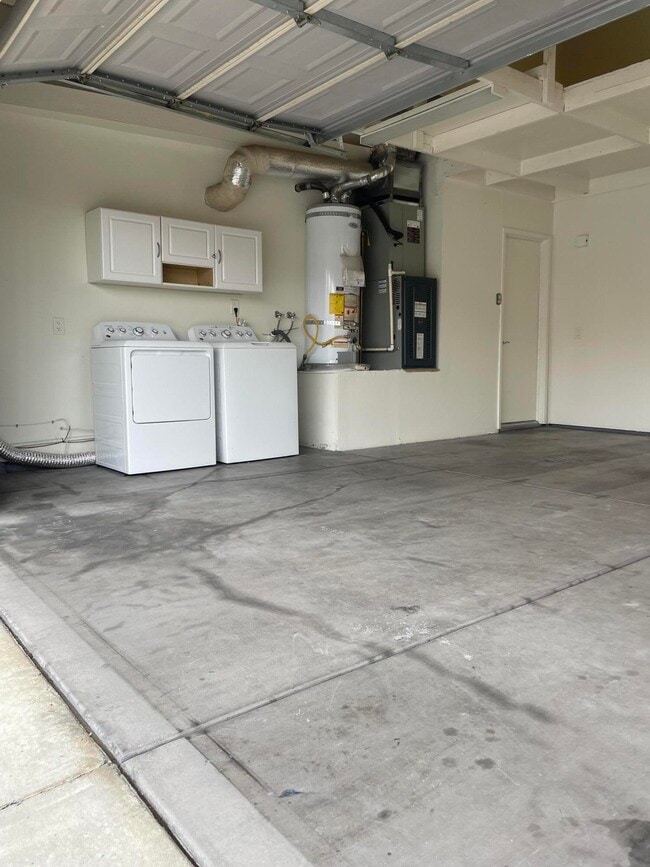 Building Photo - 74940 San Simeon Dr