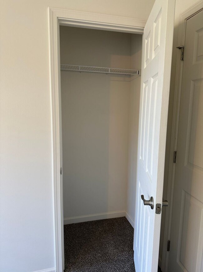 Building Photo - 1512 Red Fern Dr