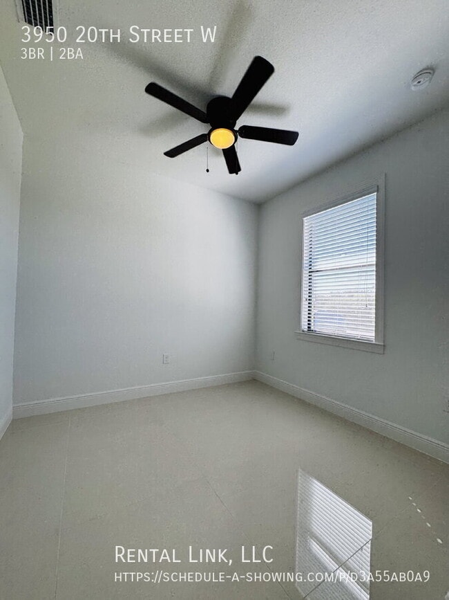 Building Photo - 3950 20th St W