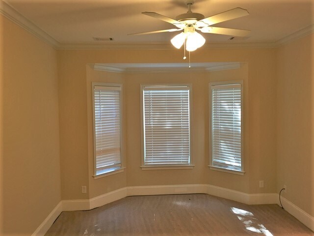 Building Photo - 10 Capers Creek Dr