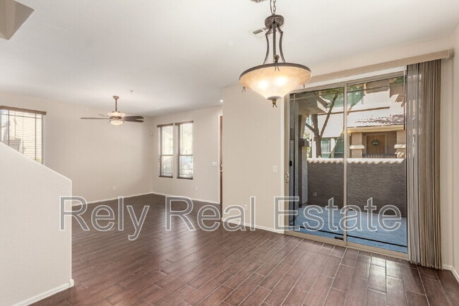 Building Photo - 1225 N 36th St