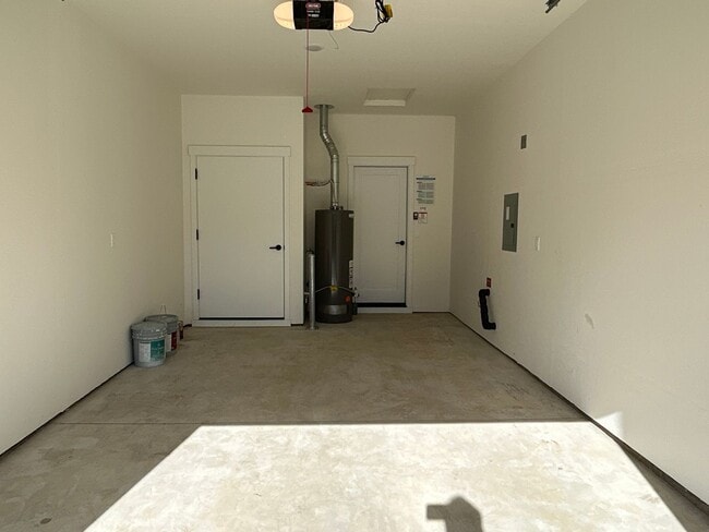 Building Photo - Pahlisch Home 2 Bedroom Duplex in the Luderman Crossing Community - PENDING APPLICATION