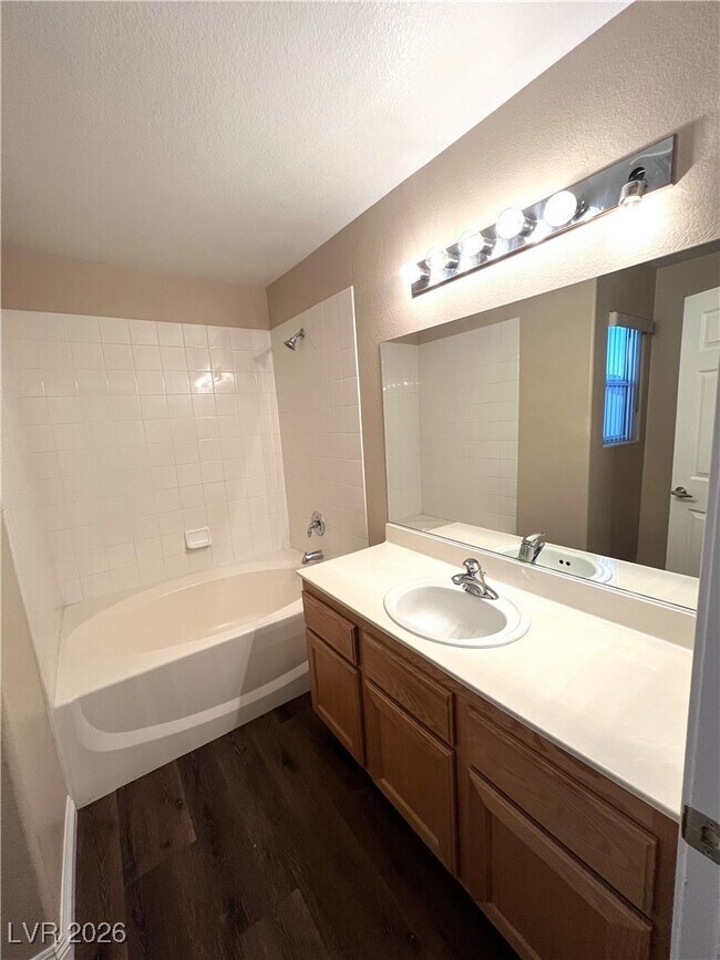 Building Photo - 7327 Laburnum St