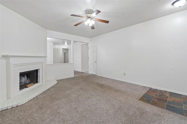Building Photo - 2919 Blue Dawn Dr