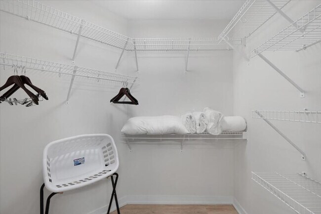 Building Photo - 400 Army Navy Dr