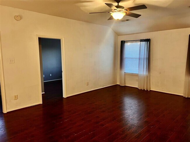 Building Photo - 18410 Green Cypress Ct