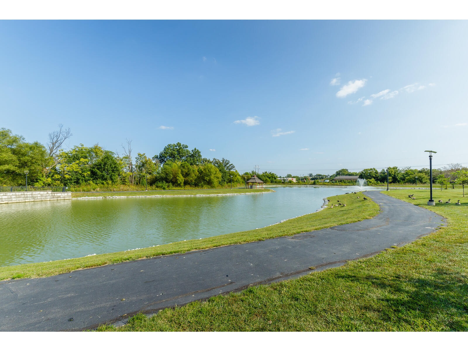 Building Photo - 810 Waler Dr