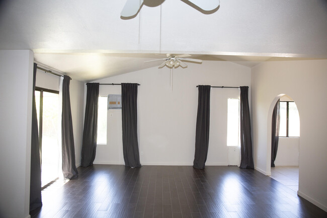 Building Photo - 68870 Tachevah Dr