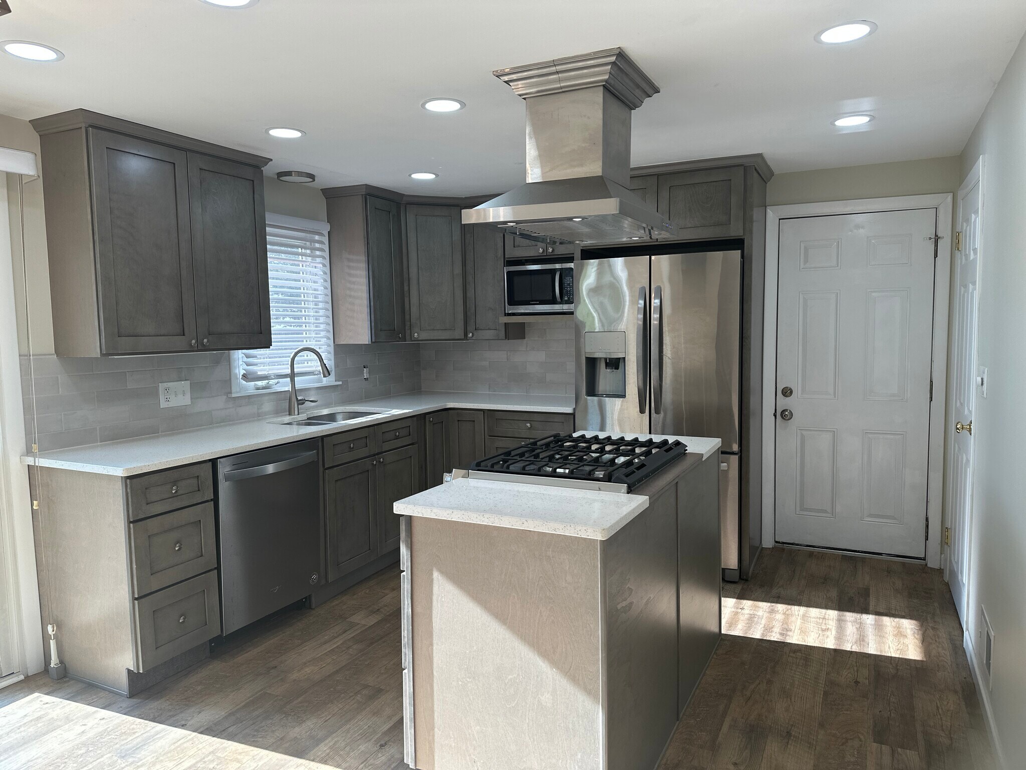 Kitchen - 37 Covington Dr