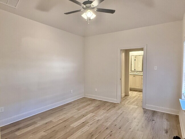 Building Photo - 1708 102nd St