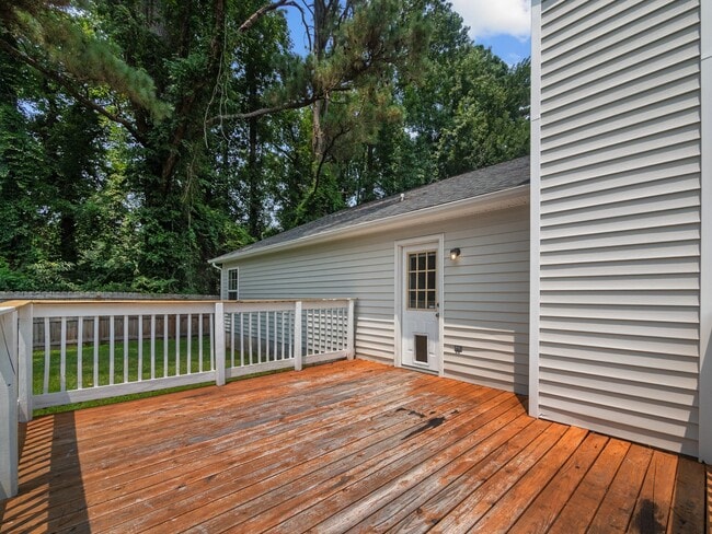 Building Photo - 1212 Gerald Dr