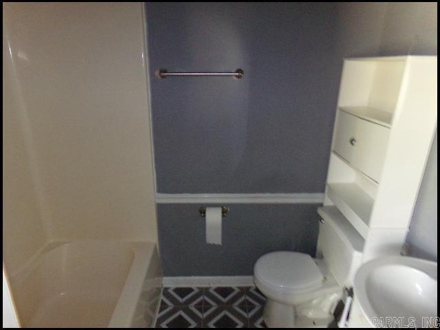 Building Photo - 19 Fox Run Cir