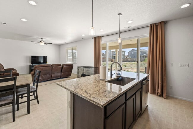 Building Photo - 3315 Bella Luna Dr
