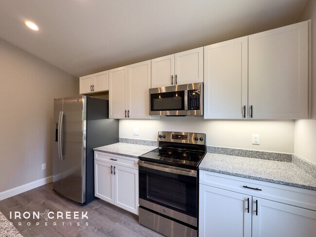 Building Photo - Beautiful New Construction Two-Bedroom in ...