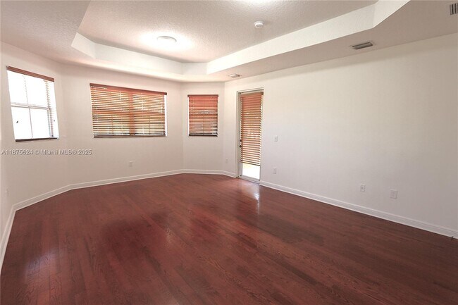 Building Photo - 15449 SW 31st Ln