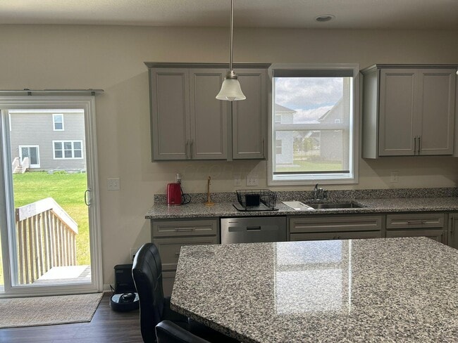 Building Photo - 241 Sunstone Ln