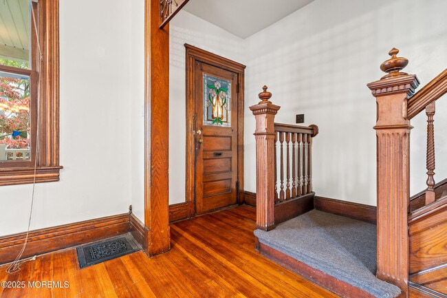 Building Photo - 50 Peters Pl