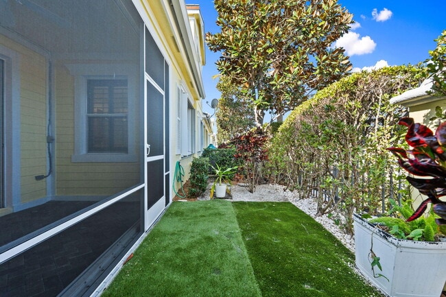 Building Photo - 602 Mariner Bay Blvd