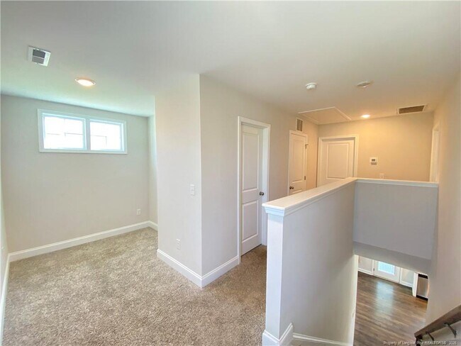 Building Photo - 5944 Rosser Pittman Rd