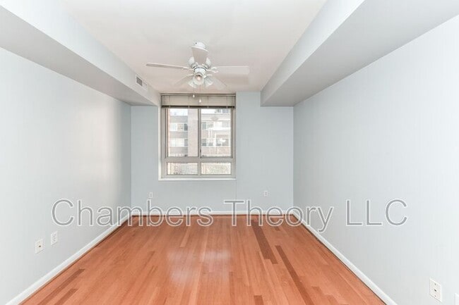 Building Photo - 350 G St SW