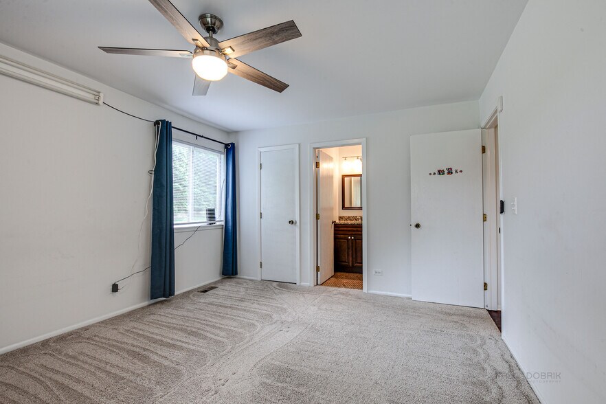 Building Photo - 1075 Auburn Ln