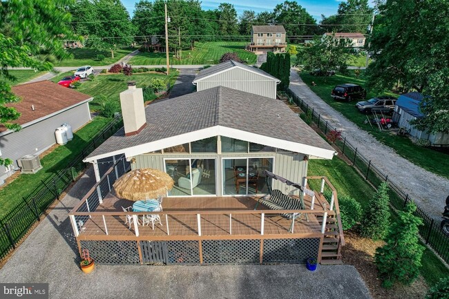 Building Photo - 366 Lake Meade Dr
