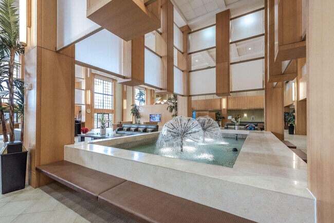 Building Photo - 358 Fanshaw I