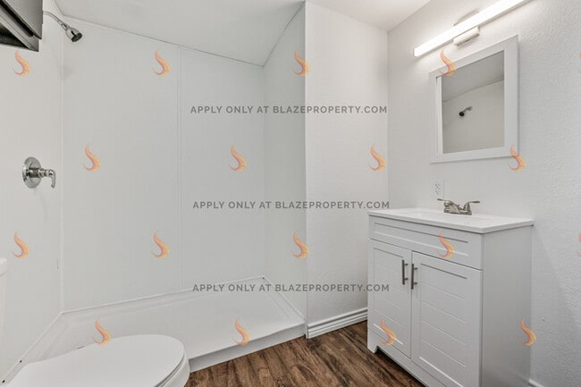 Building Photo - Updated 1-Bed Bungalow in South San Jacinto