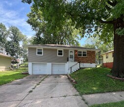Building Photo - Charming 3 Bedroom Home with Finished Base...