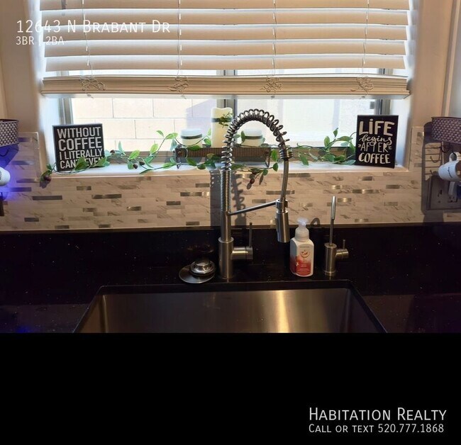 Building Photo - 12643 N Brabant Dr