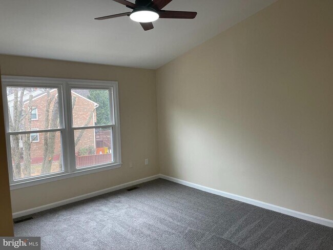 Building Photo - 1619 Howard Chapel Ct