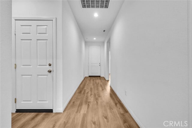 Building Photo - 3359 S Myrtle Dr