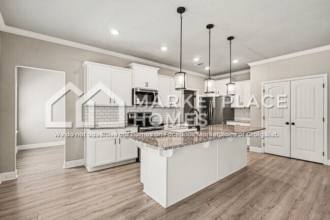 Building Photo - 110 Hawthorn Ln