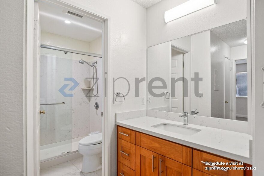 Building Photo - 1079 Tekman Dr