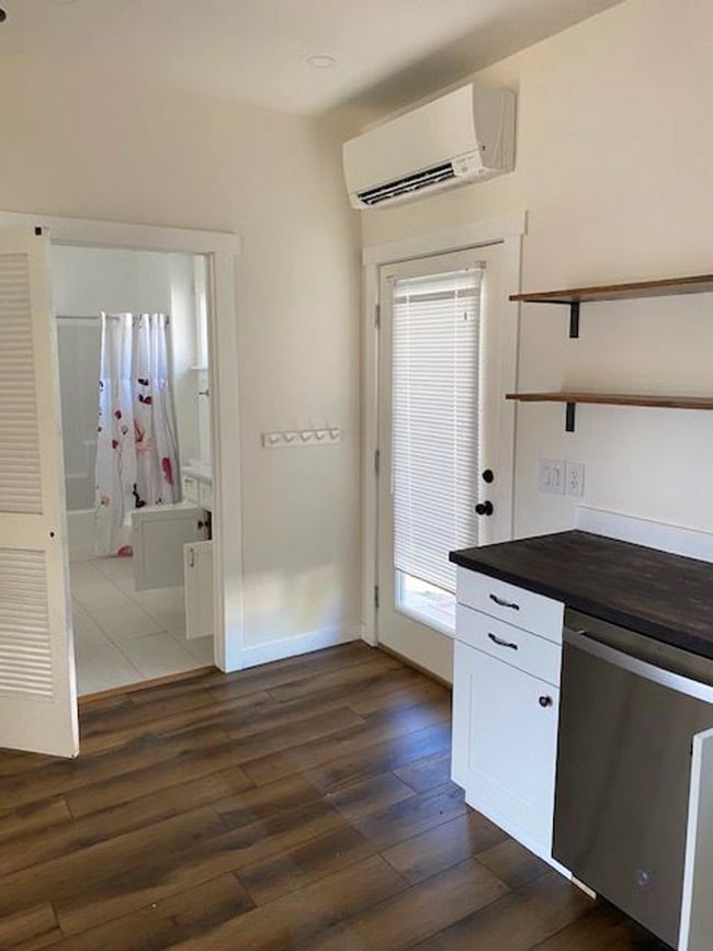 Building Photo - Lovely Kalispell Home