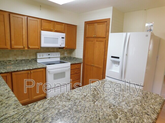 Building Photo - 3563 Floral Dr SE