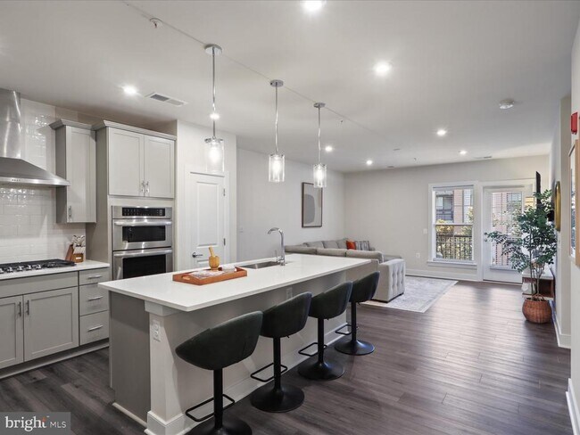 Building Photo - 106 St Ives Pl