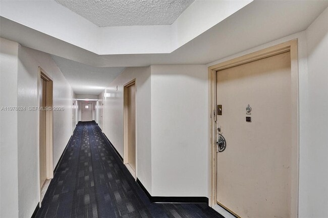 Building Photo - 1351 NE Miami Gardens Dr